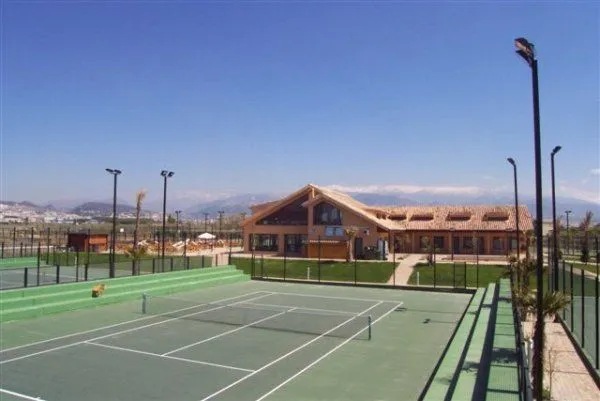 Pista de tenis del Club de Campo Granada
